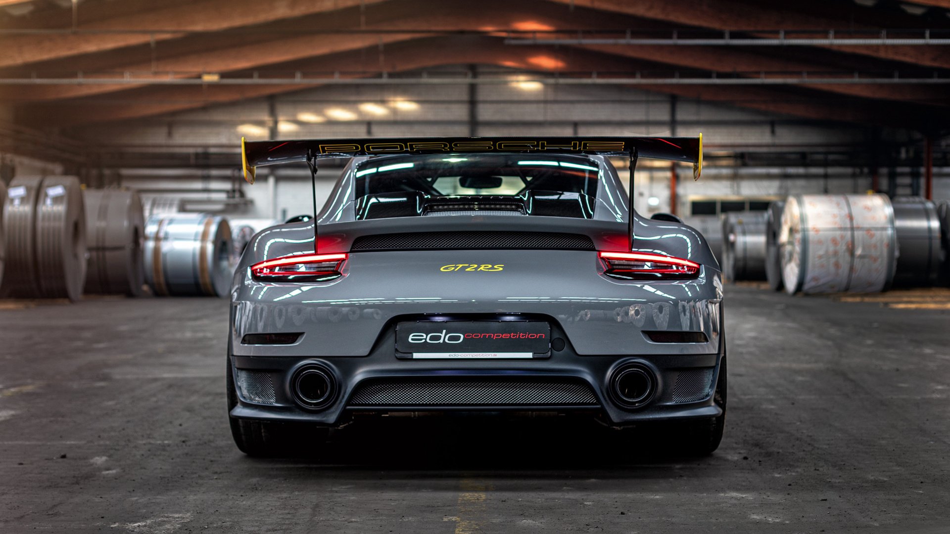 _水上漂移车表演:速度与水花的碰撞_,小车水上漂移