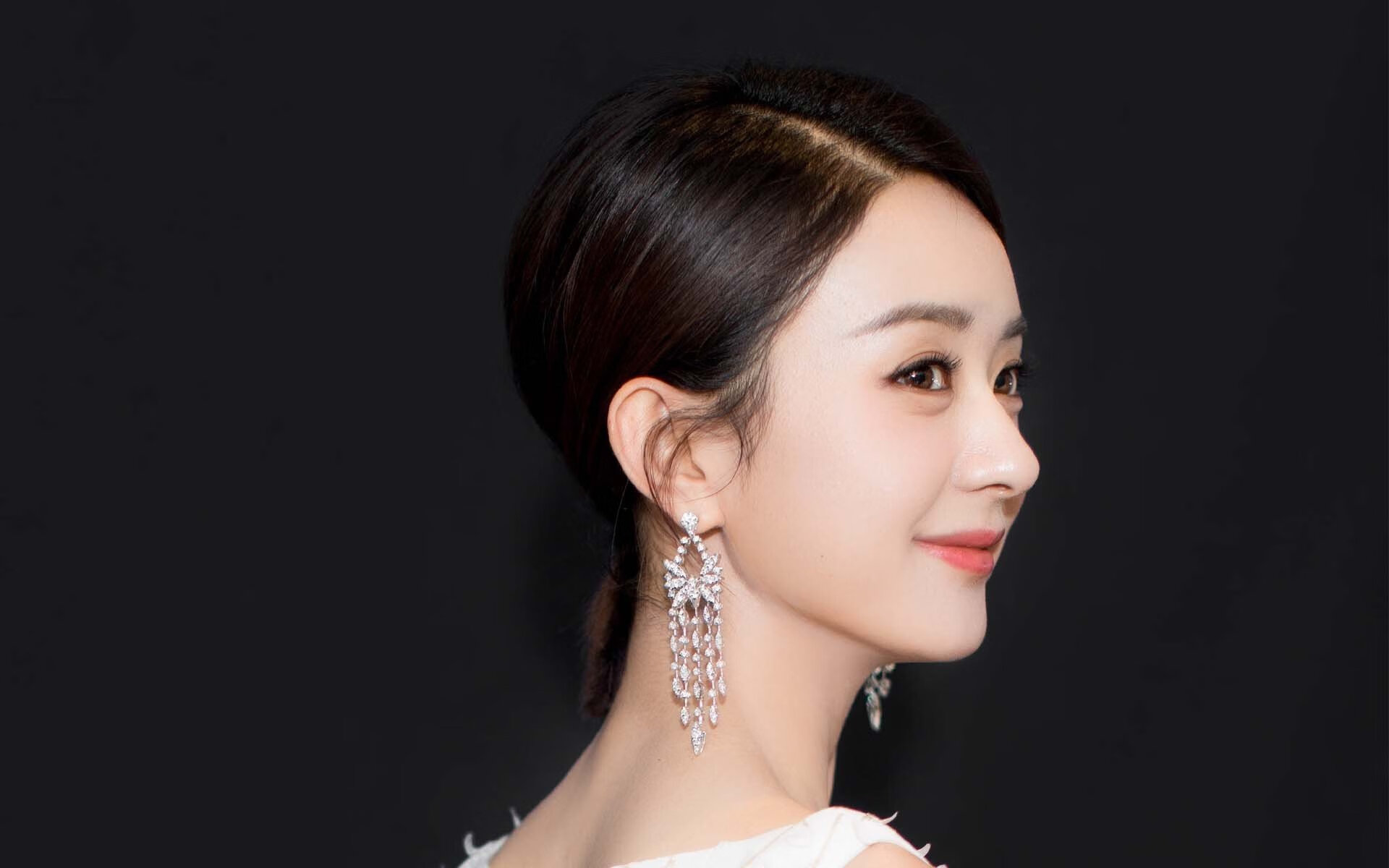 世界足球赛事的多彩幕后:球迷、志愿者的故事,足球志愿者招募