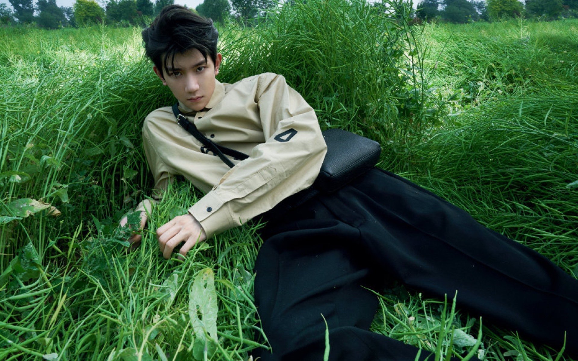 英超VAR判罚中语义理解辅助技术的应用与局限,足球var裁判有几个