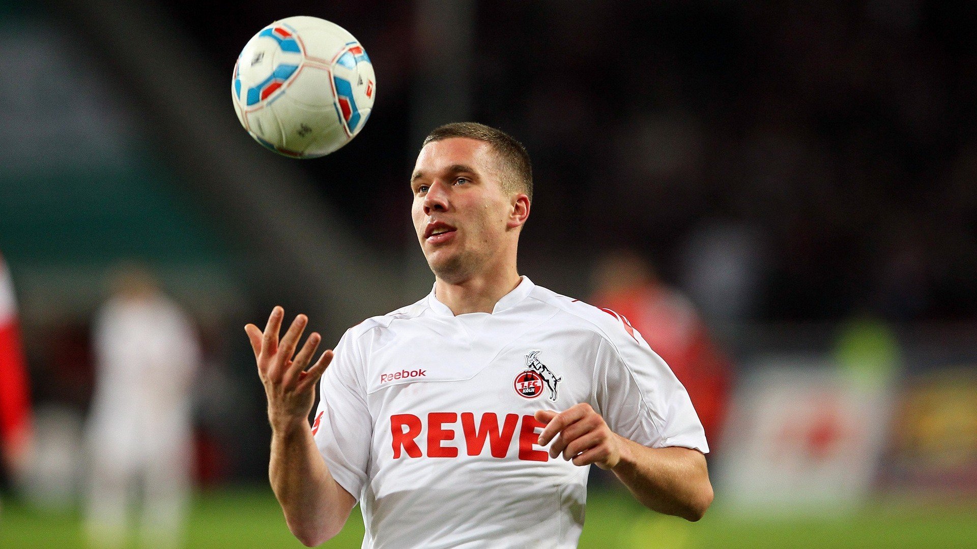 开云平台-德甲速度与力量：攻守瞬间转换！，德甲最高时速